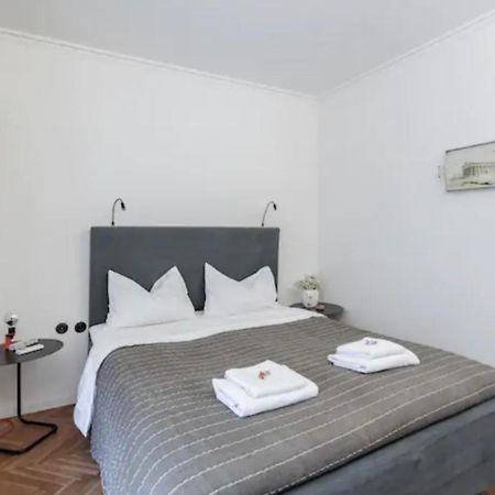 House In House At The Heart Of Exarchia, Extremely Central Atenas Exterior foto